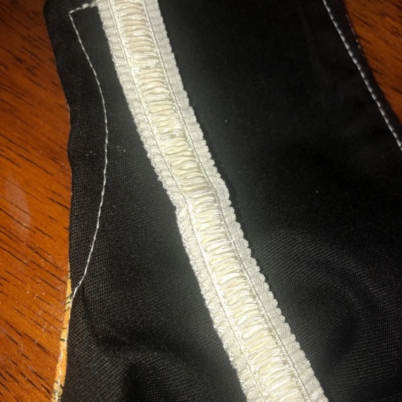 Sunflower handmade face mask behind head elastic - Picture 15 of 16